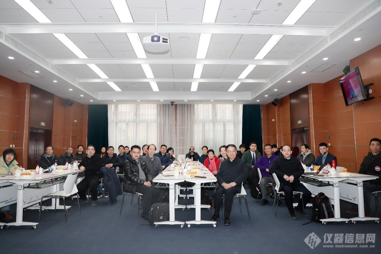 仪器仪表与“数字+智能”双向赋能学术沙龙圆满召开(图1) 仪器仪表与“数字+智能”双向赋能学术沙龙圆满召开(图1)