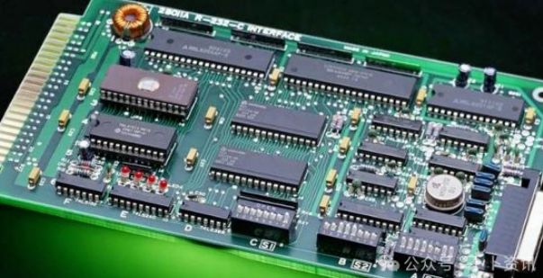 “PCB概念”第一龙头沉睡5年主力896亿抢筹有望从2元涨到77元(图2) “PCB概念”第一龙头沉睡5年主力896亿抢筹有望从2元涨到77元(图2)